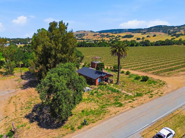 3115 Leavesley Road, Gilroy, CA 95020