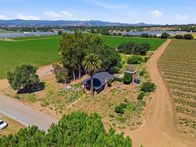 3115 Leavesley Road, Gilroy, CA 95020