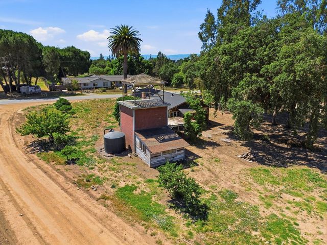 3115 Leavesley Road, Gilroy, CA 95020
