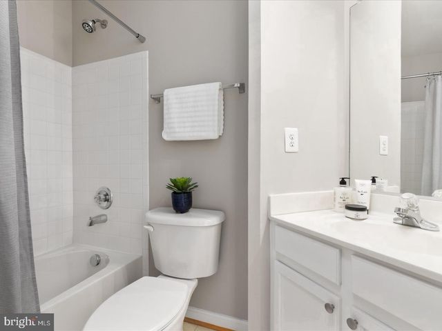 42033 BUSHCLOVER TER, Aldie, VA 20105