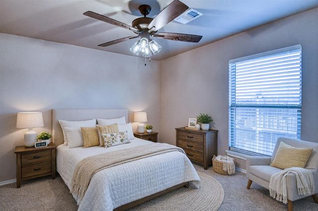 3225 Pagoda Pead Drive, Yukon, OK 73099