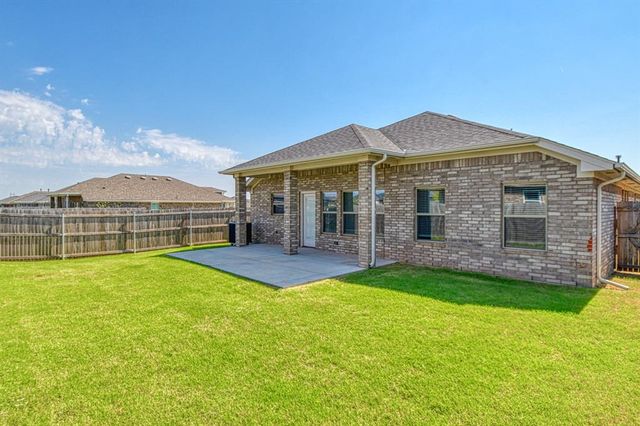 3225 Pagoda Pead Drive, Yukon, OK 73099