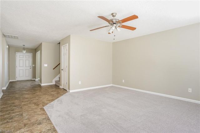 5039 Liberty Hall Circle, Winston-salem, NC 27106