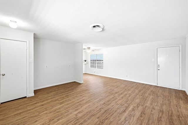 8204 Exmoor DR Unit B, Austin, TX 78757