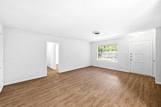 8204 Exmoor DR Unit B, Austin, TX 78757