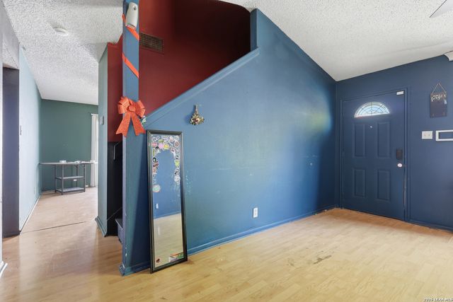 10059 Amber Field, San Antonio, TX 78245