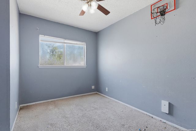 10059 Amber Field, San Antonio, TX 78245