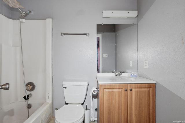 10059 Amber Field, San Antonio, TX 78245