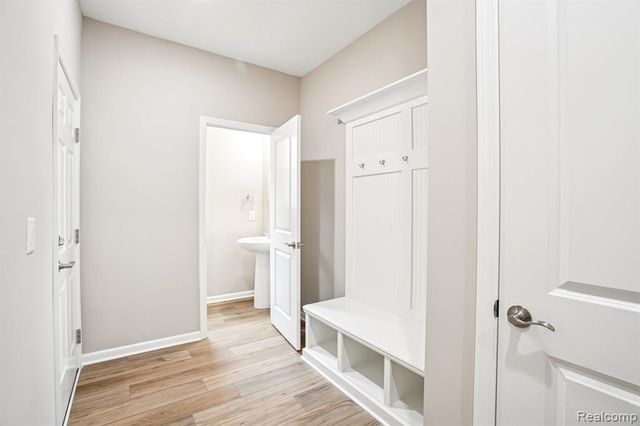 30108 Norway Drive, New Hudson, MI 48165