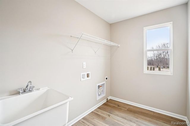 30108 Norway Drive, New Hudson, MI 48165