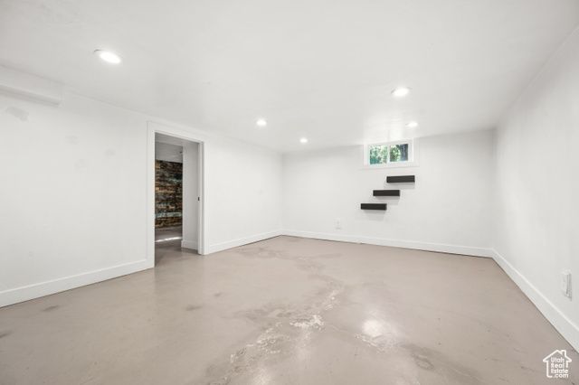 873 N AMERICAN BEAUTY DR, Salt Lake City, UT 84116