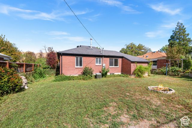 873 N AMERICAN BEAUTY DR, Salt Lake City, UT 84116