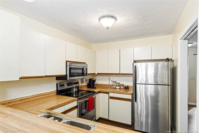 1207 Huntsman Court, Fayetteville, NC 28303