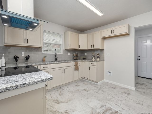 14223 Ridge Dale, San Antonio, TX 78233