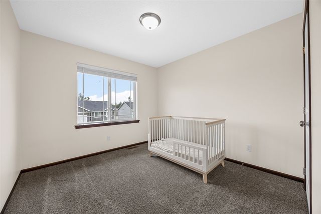 2012 SW Holly Meadow Avenue, Cedar Rapids, IA 52404