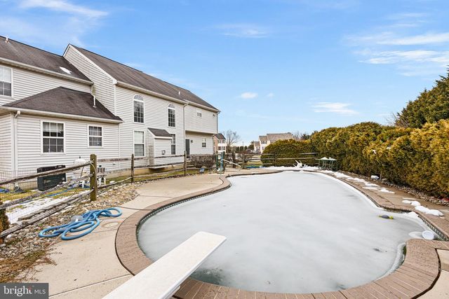 205 E HARVEST DR, New Castle, DE 19720