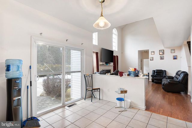 205 E HARVEST DR, New Castle, DE 19720