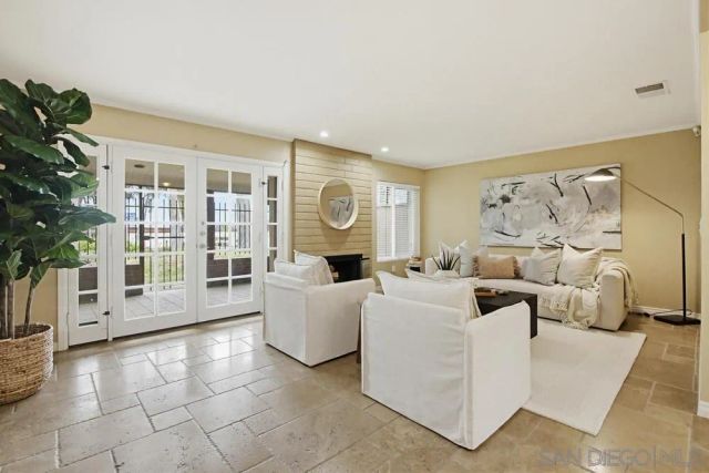 10261 Caminito Agadir, San Diego, CA 92131