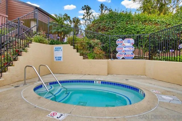 10261 Caminito Agadir, San Diego, CA 92131
