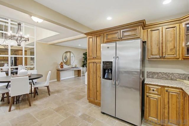 10261 Caminito Agadir, San Diego, CA 92131