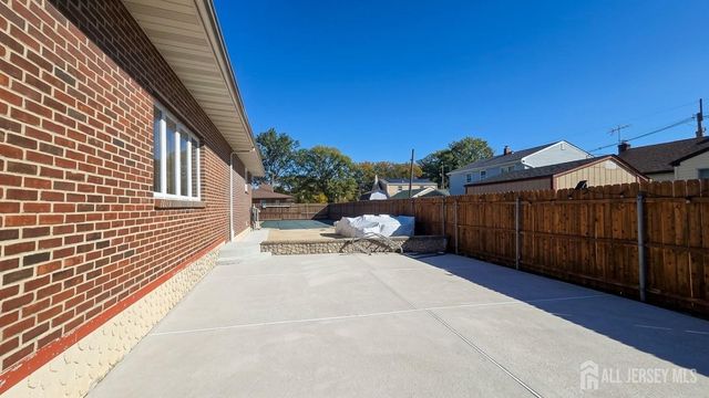 1 Pierce Street, Carteret, NJ 07008