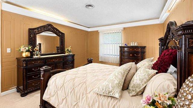 1 Pierce Street, Carteret, NJ 07008