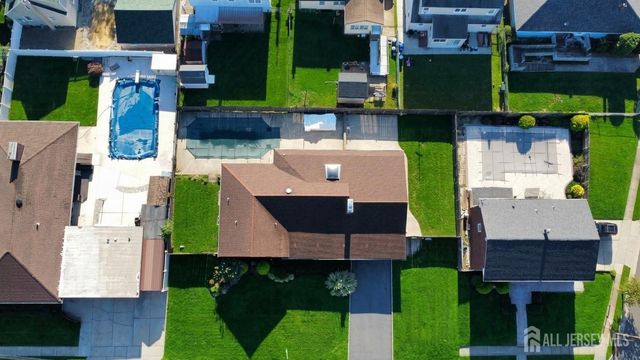 1 Pierce Street, Carteret, NJ 07008