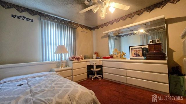 1 Pierce Street, Carteret, NJ 07008