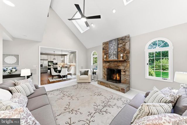 286 HICKORY DR, Kennett Square, PA 19348