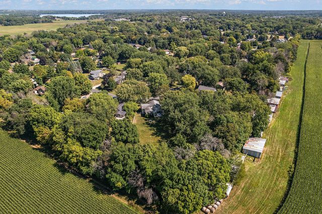1419 Three Oaks Avenue, Maple Plain, MN 55359