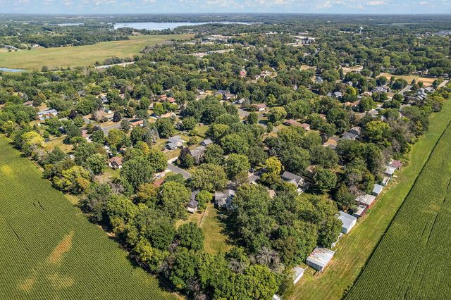 1419 Three Oaks Avenue, Maple Plain, MN 55359