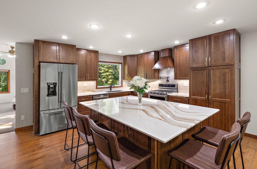 1419 Three Oaks Avenue, Maple Plain, MN 55359 — photo 4