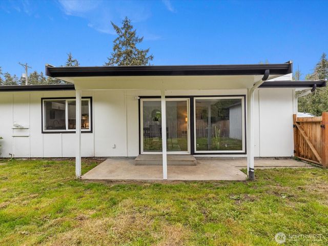 4911 97th Street E, Tacoma, WA 98446