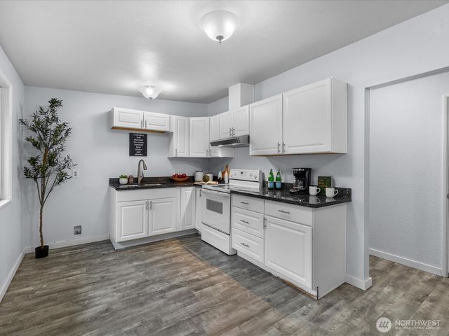 4911 97th Street E, Tacoma, WA 98446