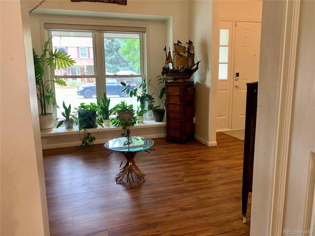 8266 S Logan Ct, Littleton, CO 80122