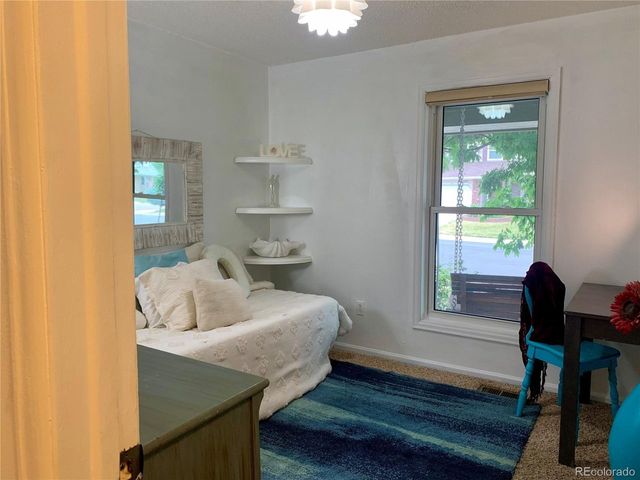 8266 S Logan Ct, Littleton, CO 80122