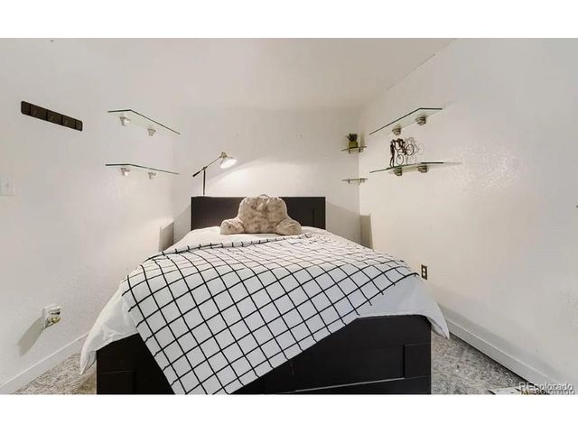 8266 S Logan Ct, Littleton, CO 80122