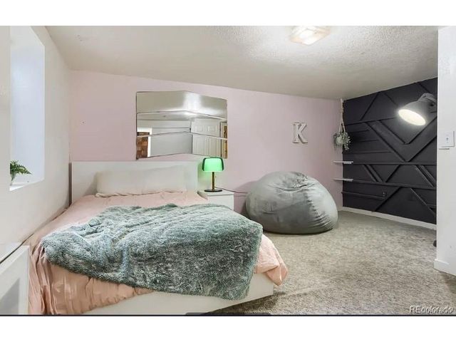 8266 S Logan Ct, Littleton, CO 80122
