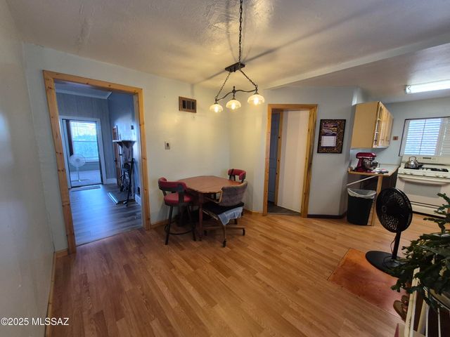 216 S 6th Avenue, Safford, AZ 85546