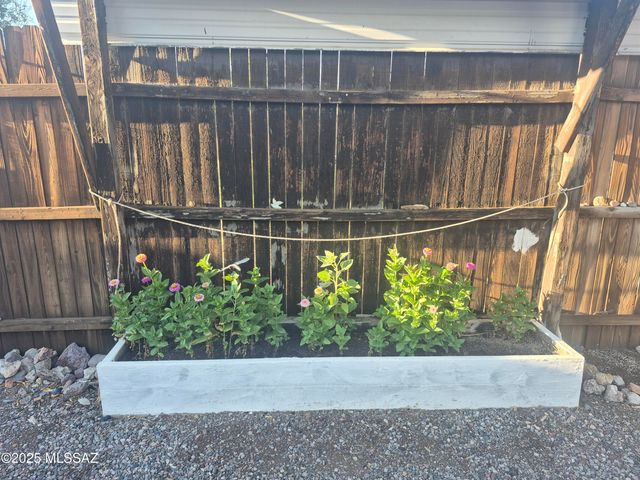 216 S 6th Avenue, Safford, AZ 85546