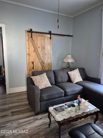 216 S 6th Avenue, Safford, AZ 85546