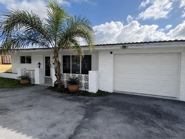 5416 Jefferson Street, Hollywood, FL 33021