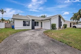 11831 NW 38th Pl, Sunrise, FL 33323