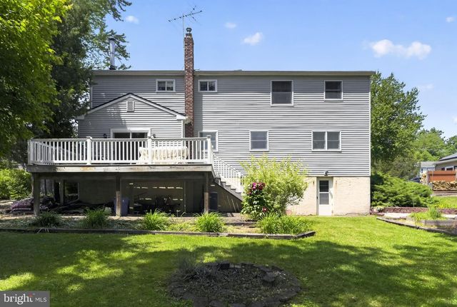 712 MEADOWLARK RD, Norristown, PA 19403