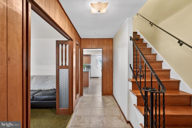 712 MEADOWLARK RD, Norristown, PA 19403