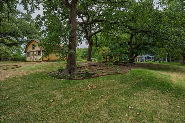 103 Red Oak Lane, Flower Mound, TX 75028