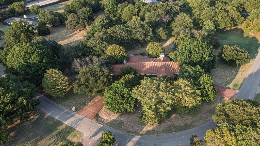 103 Red Oak Lane, Flower Mound, TX 75028