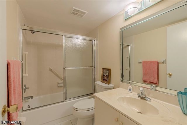 5483 Rattlesnake Hamm RD B-201, Naples, FL 34113