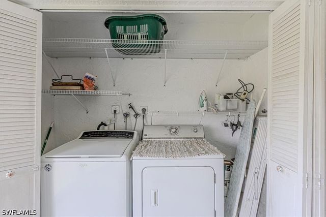 5483 Rattlesnake Hamm RD B-201, Naples, FL 34113