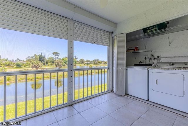 5483 Rattlesnake Hamm RD B-201, Naples, FL 34113